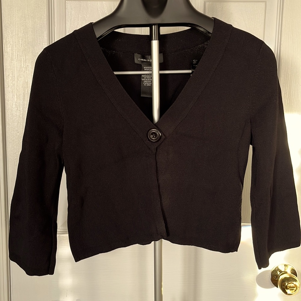 Cable & Gauge cropped cardigan sweater